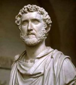 Rzym starożytny - cesar... - timthumb.php.jpgantonius pius 13-1. Imperator ...tus Aelius Hadrianus Antoninus Augustus Pius1.jpg