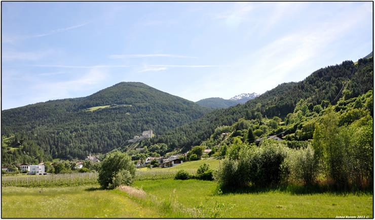 Di Montechiaro-Włochy,Zamek - burgruine-lichtenberg-1_5945375025_o.jpg