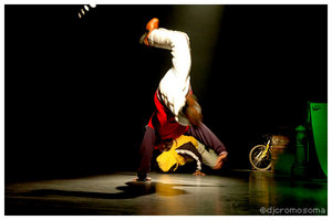 Hip hop culture Breakdance , street , ławki, deska , skate  - breakdance02bydjcromosoqi2.jpg