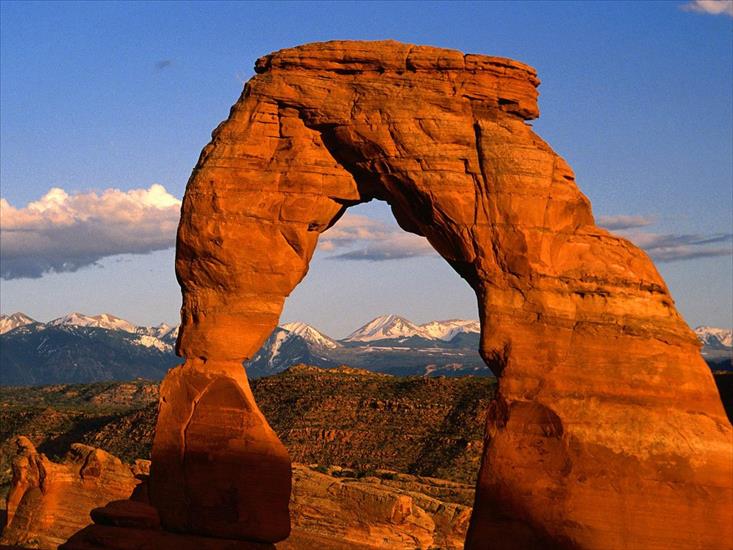podróże - Delicate Arch, Arches National Park, Utah.jpg
