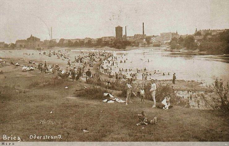 Brzeg dawniej - kąpiel nad Odrą 1929.jpg