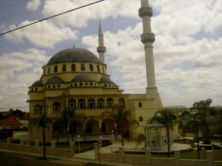 Cuda architektury - Auburn Mosque in Sydney - Australia.jpg