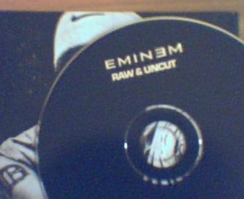 Eminem Raw and Uncut 2007 - 00-eminem-raw_and_uncut-2007-cd.jpg