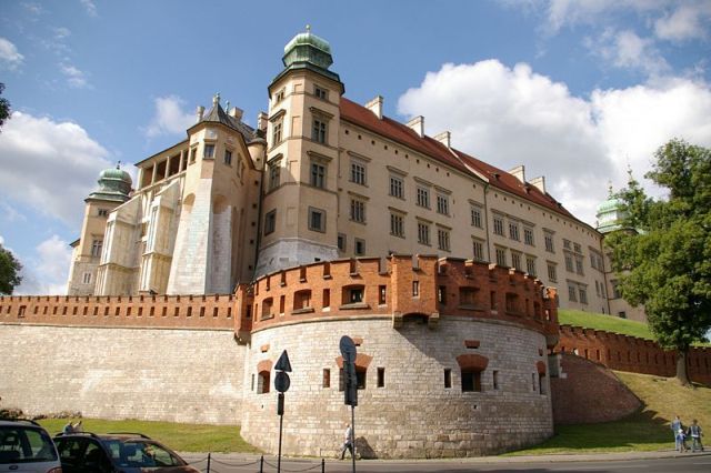 Pałace polskie - Wawel.jpg