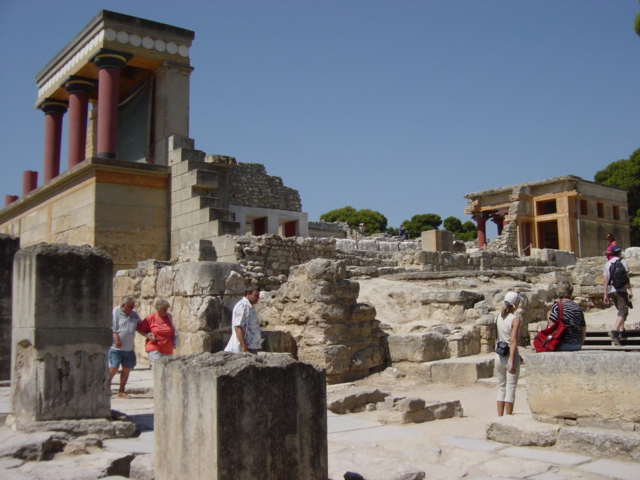 Knossos - Minoan_Palace._Ruins_of_Knossos.jpg
