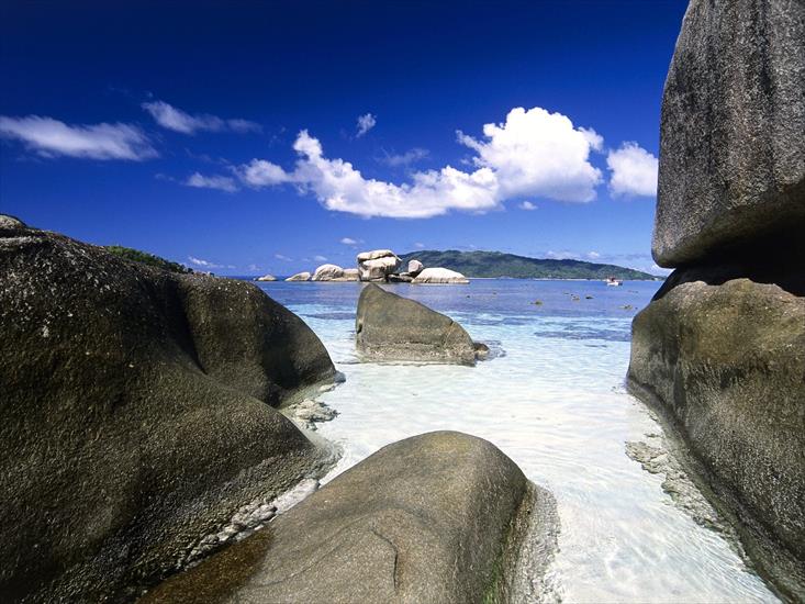 Natura - Coco Island, Seychelles.jpg