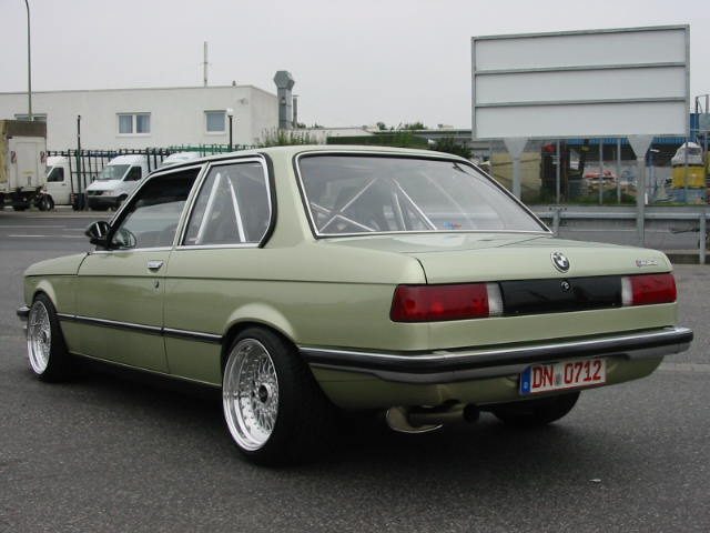 BMW E21 - 61698894do5.jpg