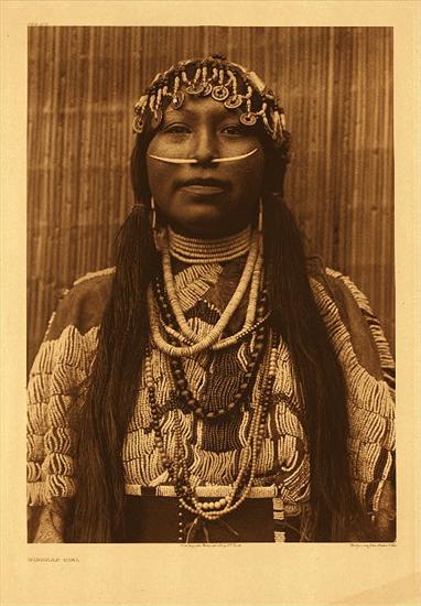 Edward S.Curtis-zdjęcia - Wishham Girl.jpg