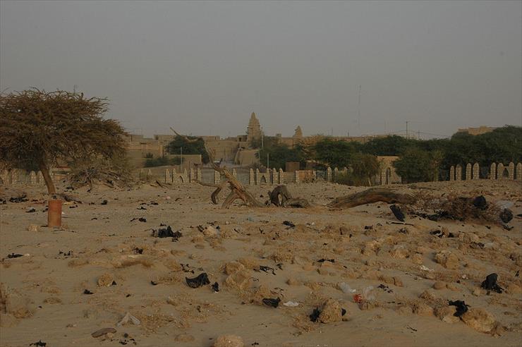 Mali - Timbuktu_cemetery.jpg
