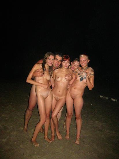 Nude Amateur Photos - Czech Teen Amateurs - Nude Amateur Photos - Czech Teen Amateurs35.jpg
