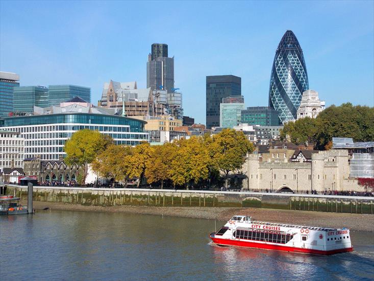 England Wallpapers - Tower 42 and Swiss Re Tower, London, England.jpg