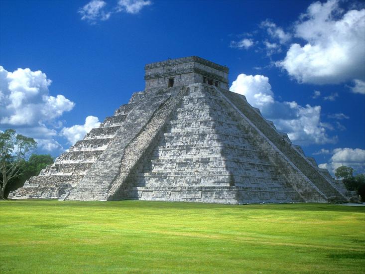 Mexico Wallpapers - Pyramid_of_Kukulkan,_Chichen_Itza,_Yucatan_Peninsula,_Mexico.jpg