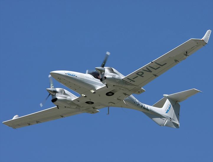 Diamond DA42 Twin Star cz.2 - Diamond DA42_2 17.jpg