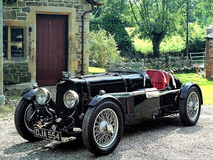 tapety -  STARE  SAMOCHODY - 1934-Aston-Martin-Ulster.jpg