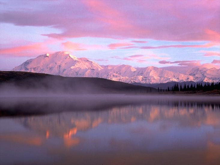 Tapety Krajobrazy Landcape - Wonder-Lake-and-Mount-Denali_-Denali-National-Park_-Alaska.jpg