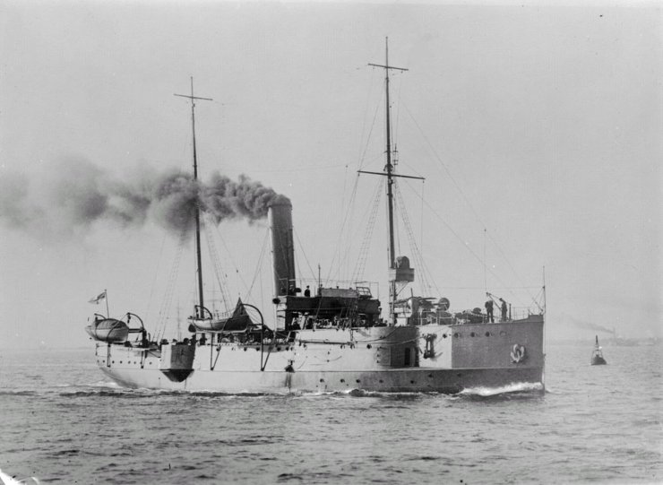 Okręty - HMAS Protector 1920.jpg
